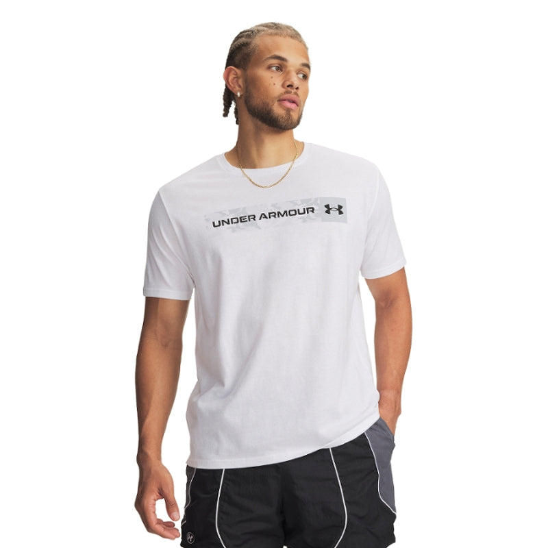 UA Camo Chest Stripe - col. 0100